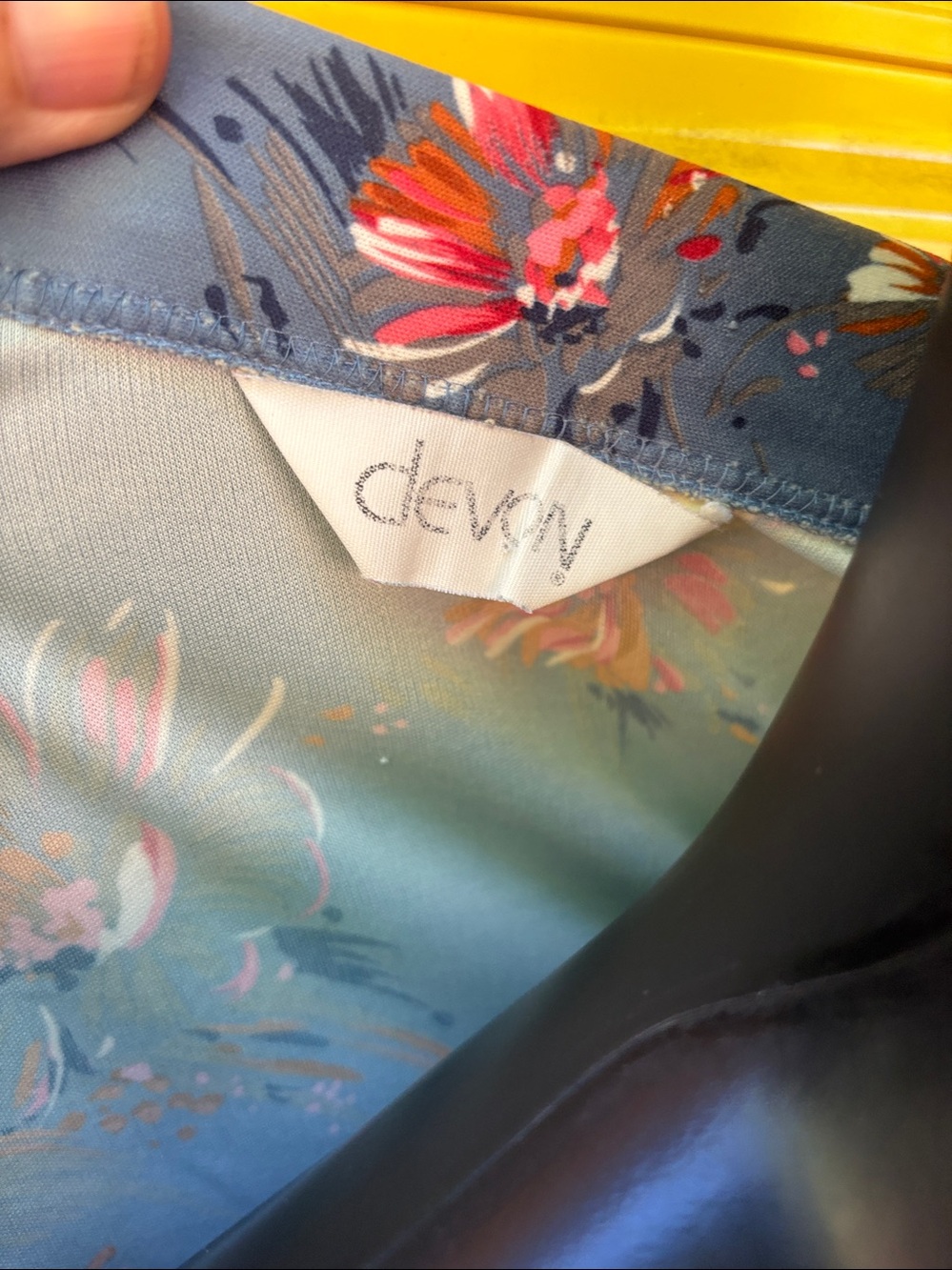 Blue Floral Button-Up Shirt Vintage Devon. - Picture 2 of 8